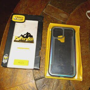 Apple iphone XR Otterbox Phone Protector Irredescent color